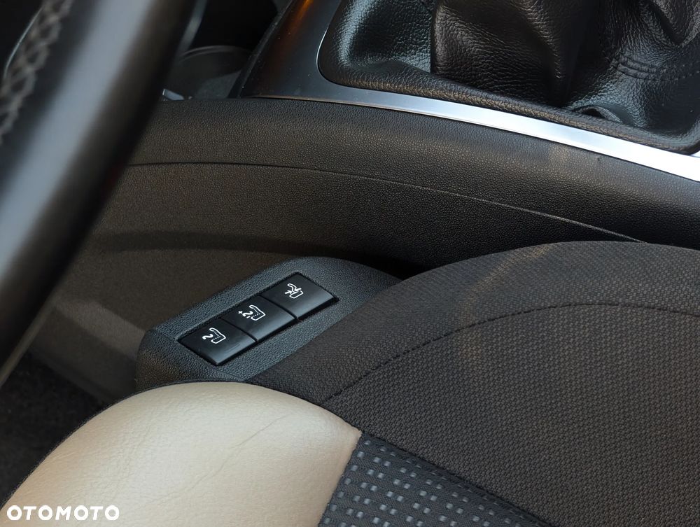 Citroën C4 Grand Picasso 2.0 HDi FAP (7-Sitzer) Exclusive - 32