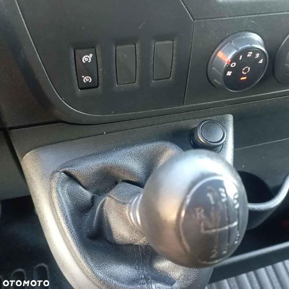 Renault Master - 29