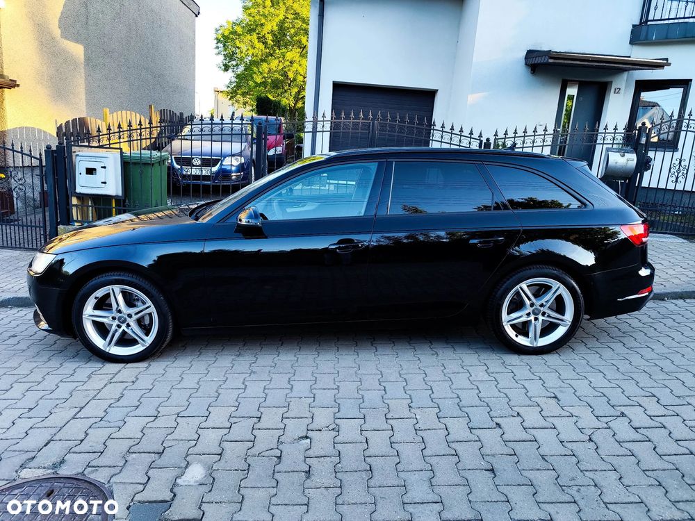 Audi A4 Avant 45 TFSI quattro S tronic - 1