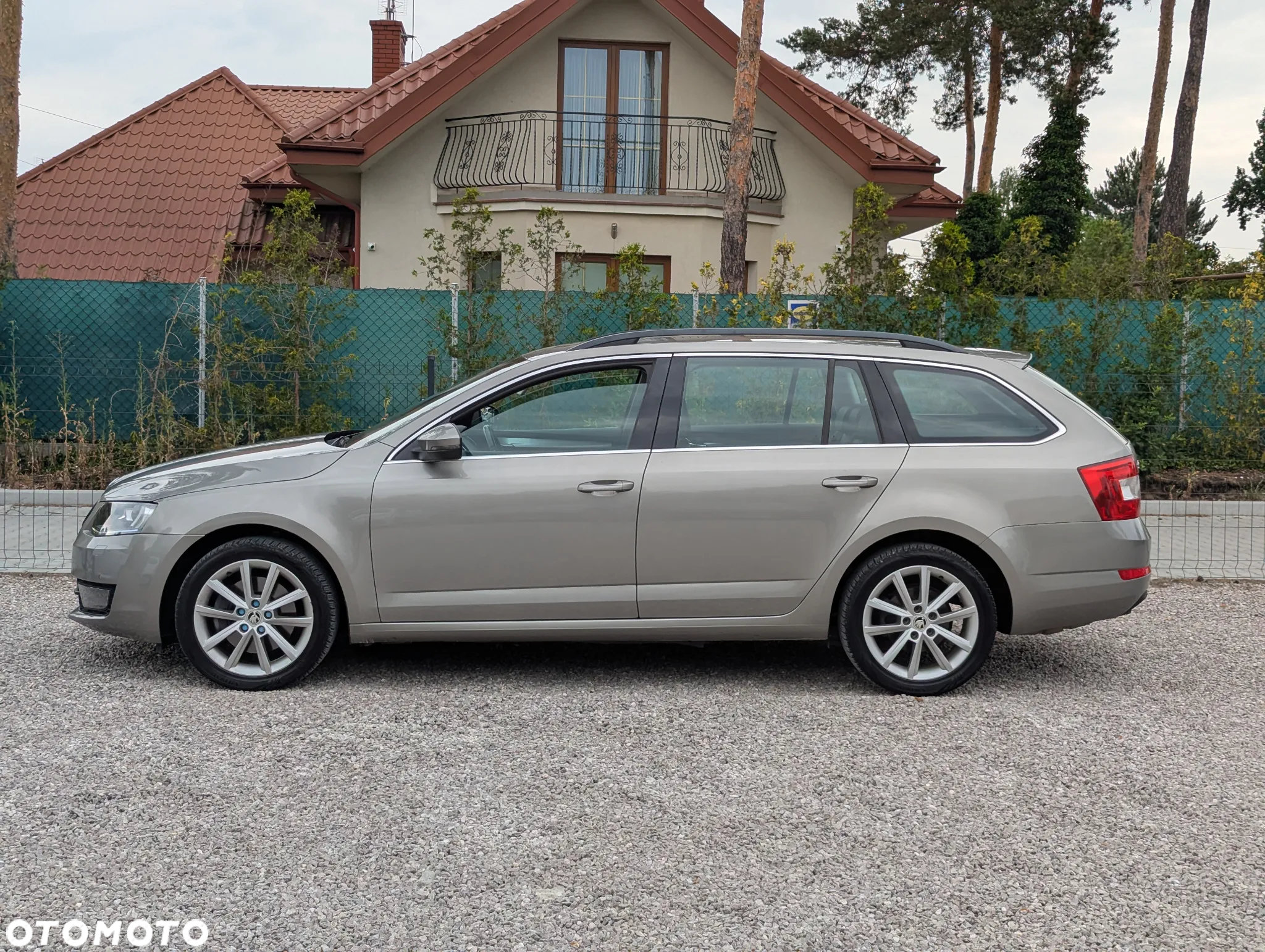 Skoda Octavia 1.8 TSI Elegance DSG - 4