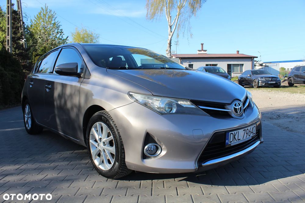 Toyota Auris 2.0 D-4D Premium - 9