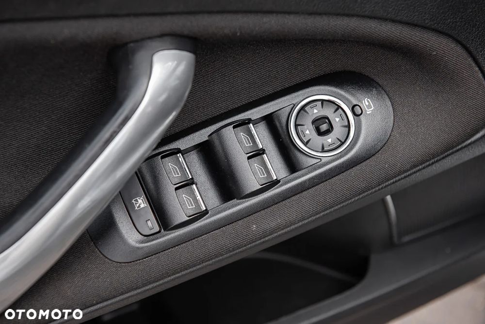Ford Mondeo 2.5 Black Magic - 16
