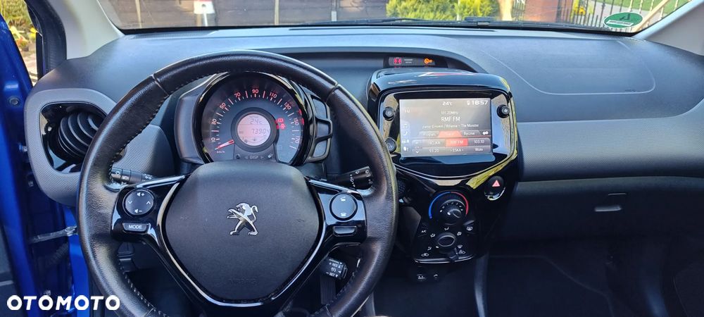 Peugeot 108 VTI 72 Top Style - 9