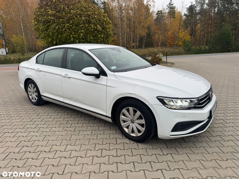 Volkswagen Passat - 2