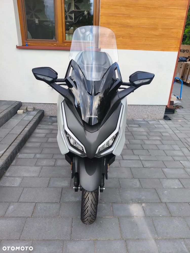 Honda NSS - 9