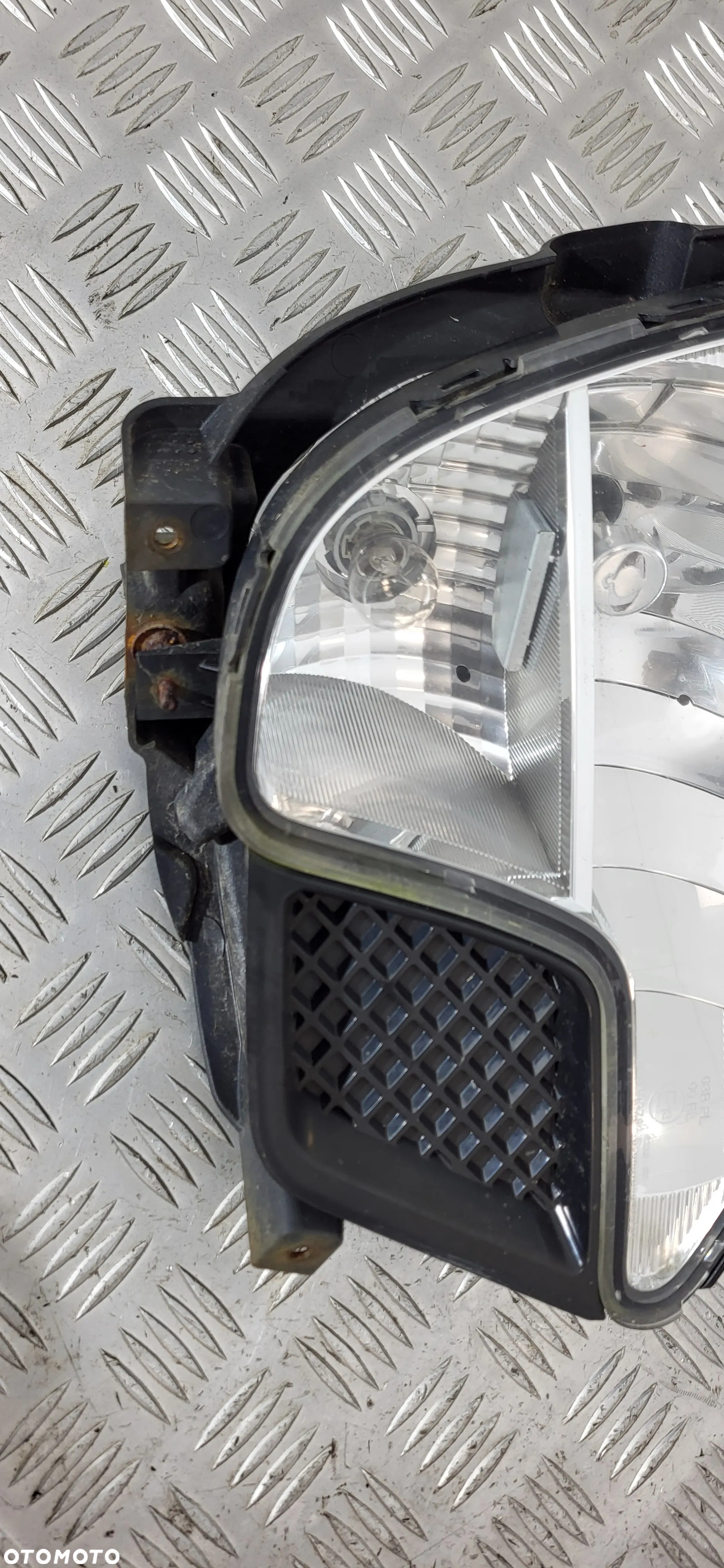 Ssangyong Actyon Sports II Halogen Lewy Prawy Przód - 8
