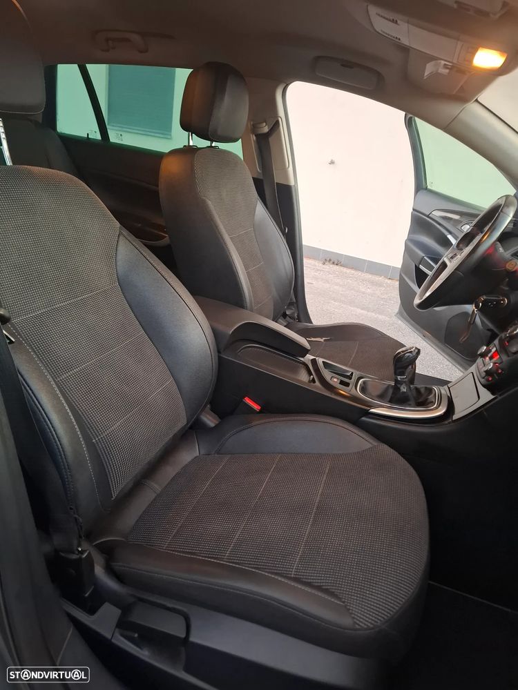 Opel Insignia Sports Tourer 2.0 CDTi Executive ecoFLEX - 15