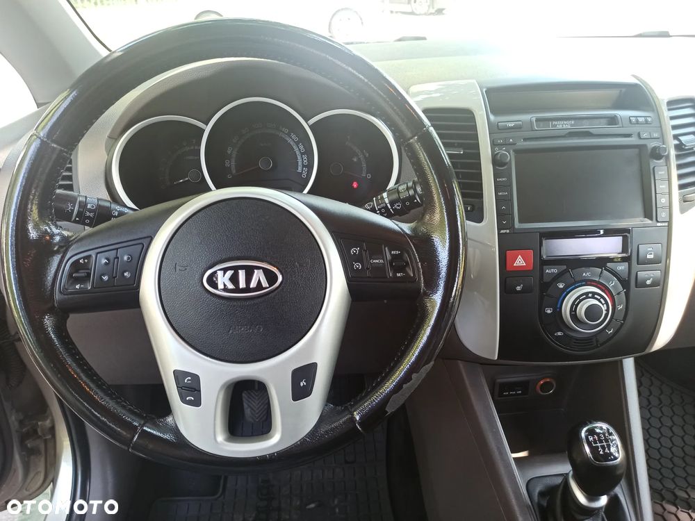 Kia Venga 1.6 XL - 10