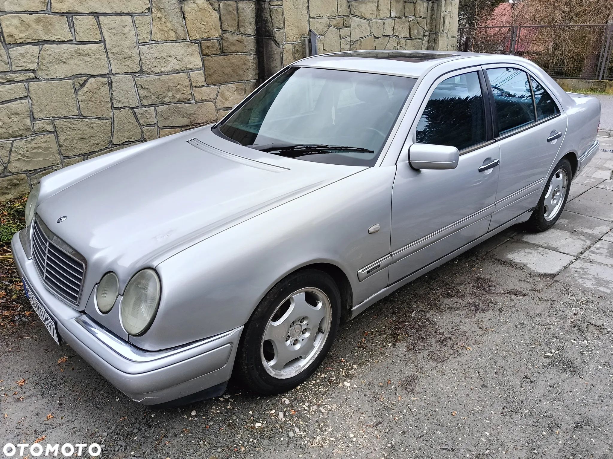 Mercedes-Benz Klasa E 250 TD Elegance - 1