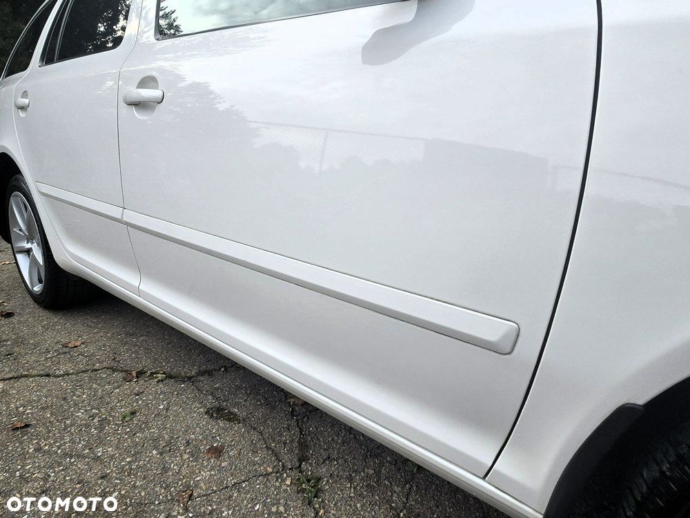 Skoda Octavia Combi 2.0 TDI Elegance - 17