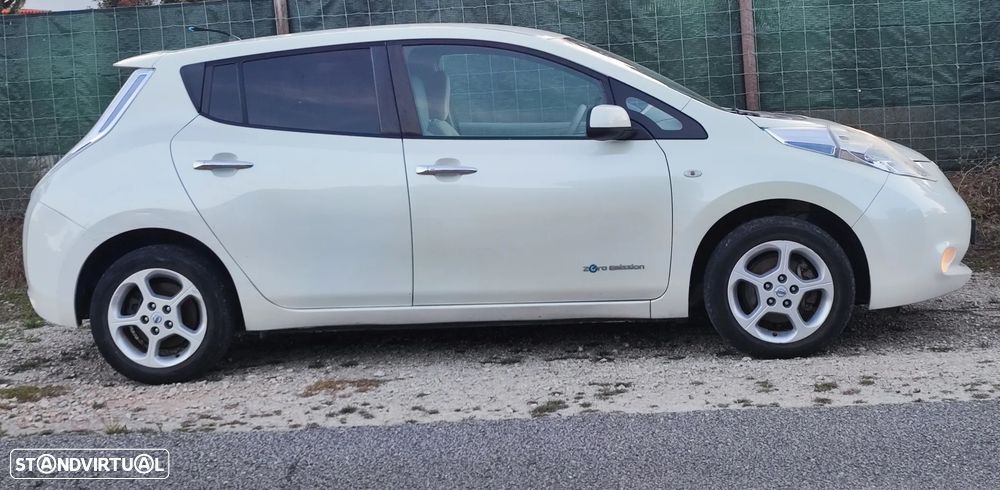 Nissan Leaf 24 kWh (c/ Bateria) Acenta - 17