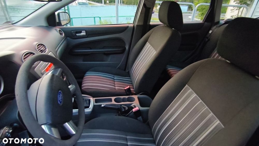 Ford Focus 1.8 TDCi Ambiente - 7