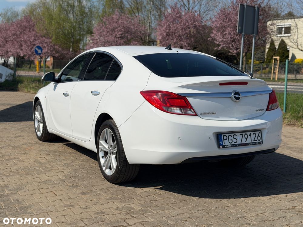Opel Insignia 2.0 CDTI - 10