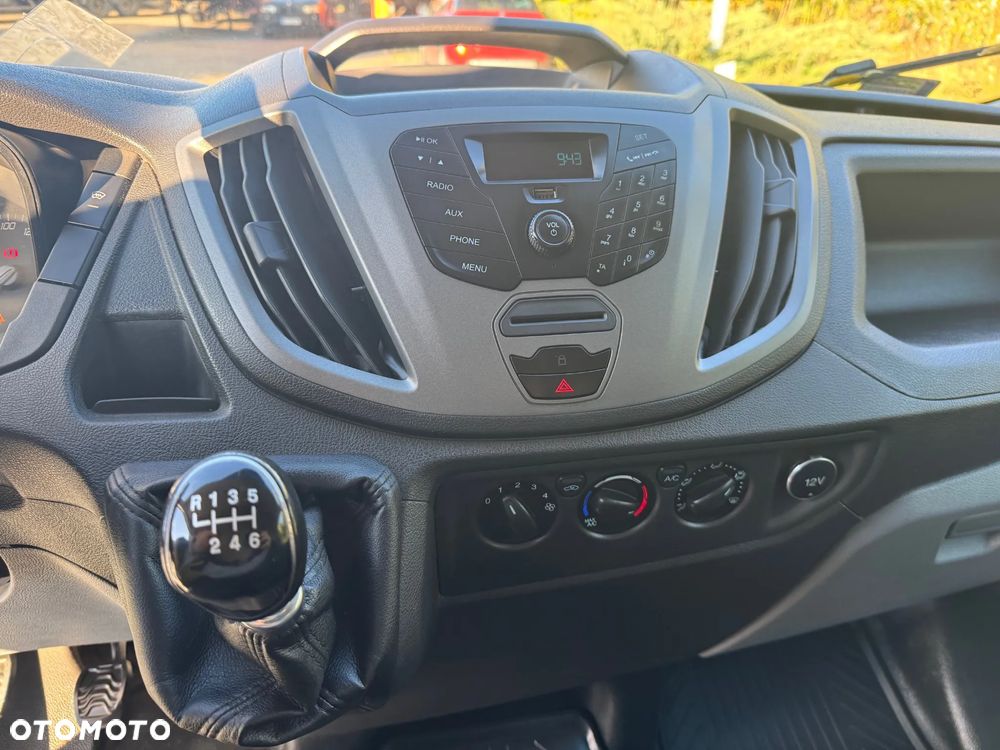 Ford Transit - 15