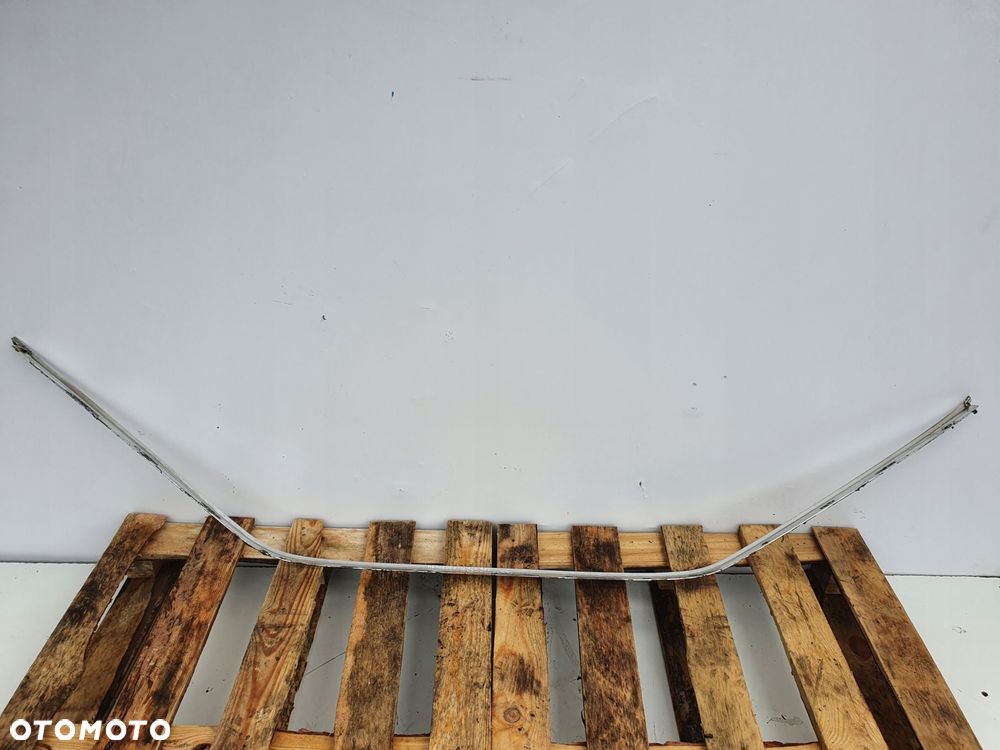 Mercedes W126 C126 SEC LISTWA SZYBY LEWA PRZEDNIA - 2