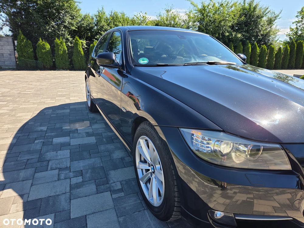 BMW Seria 3 318d DPF Edition Exclusive - 20