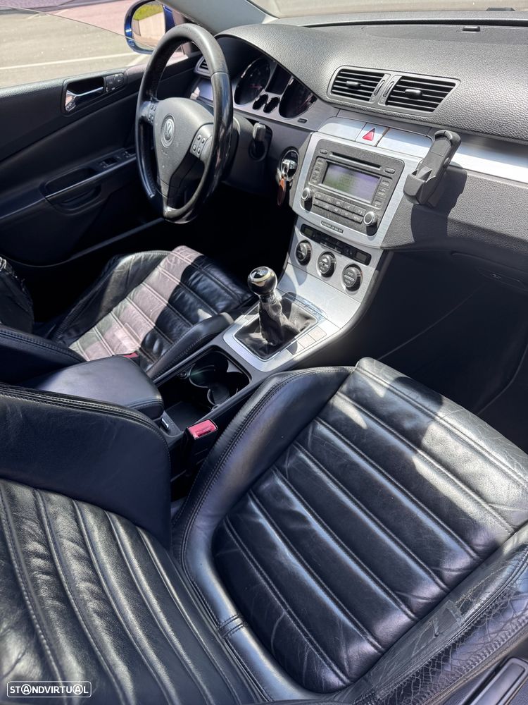 VW Passat Variant 2.0 TDI Highline - 8