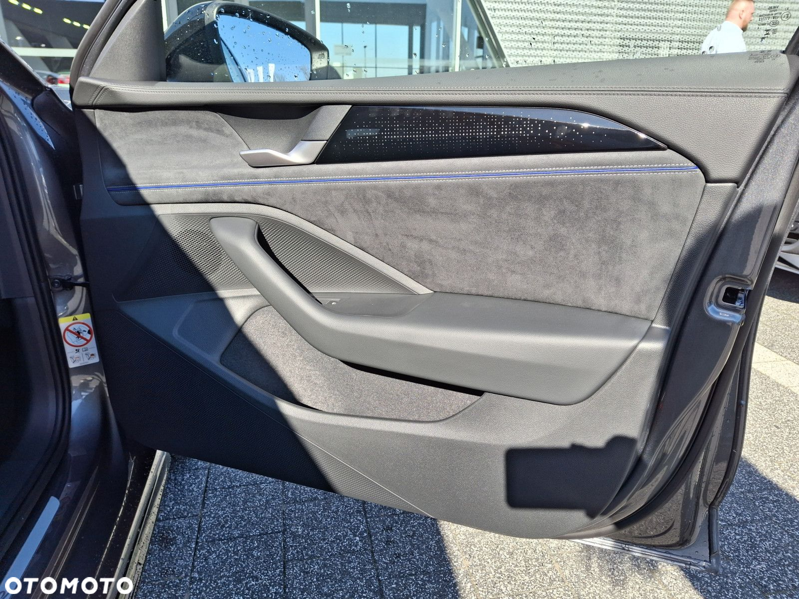 Volkswagen Passat - 13