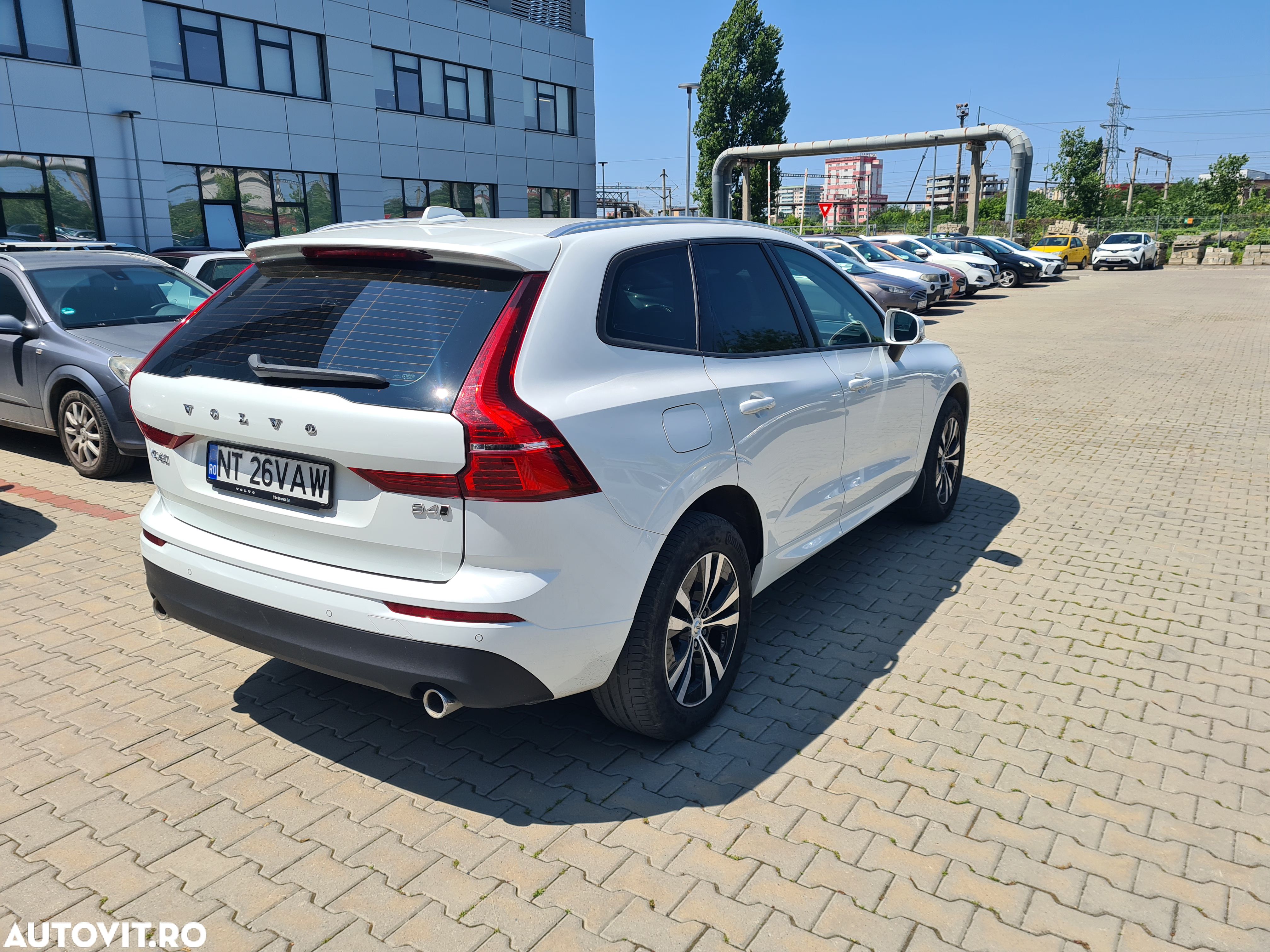 Volvo XC 60 B4 D AWD Geartronic Momentum - 1