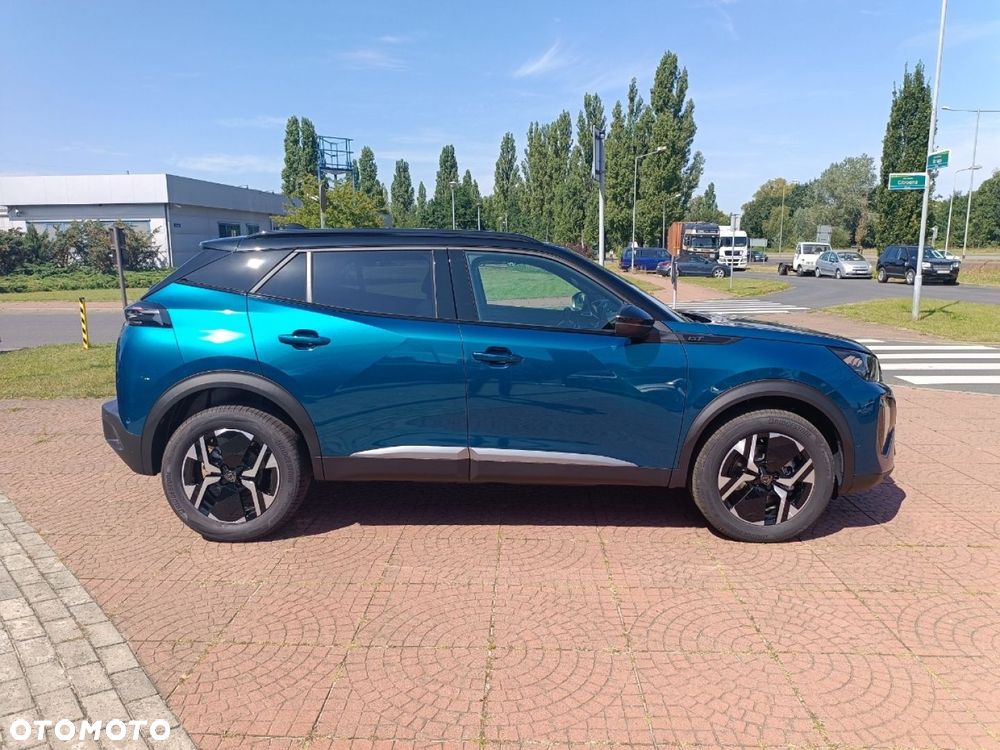 Peugeot 2008 - 8
