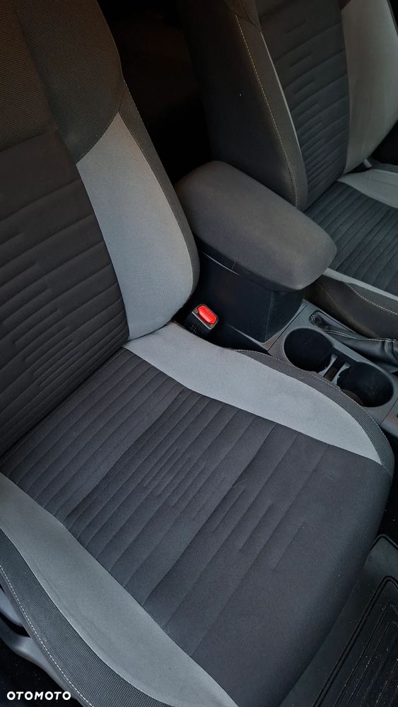 Toyota Auris 1.6 Premium - 11