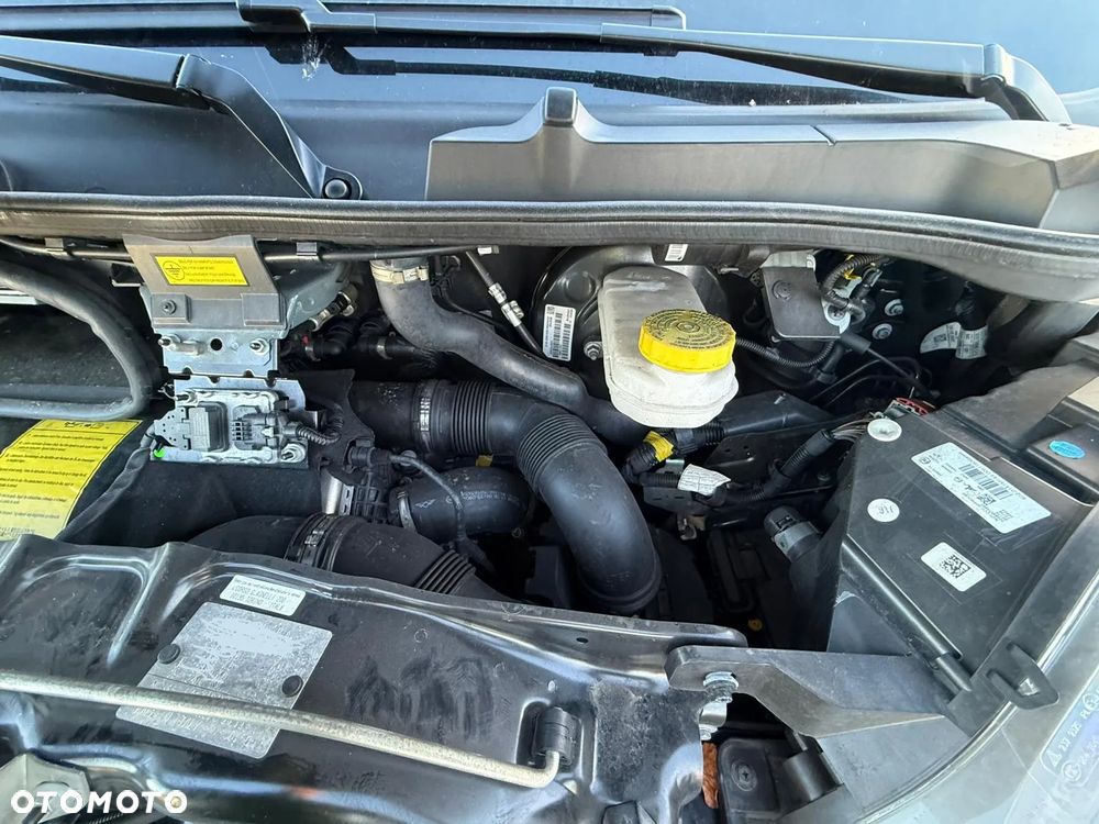 Eura Mobil van V595HB - 7