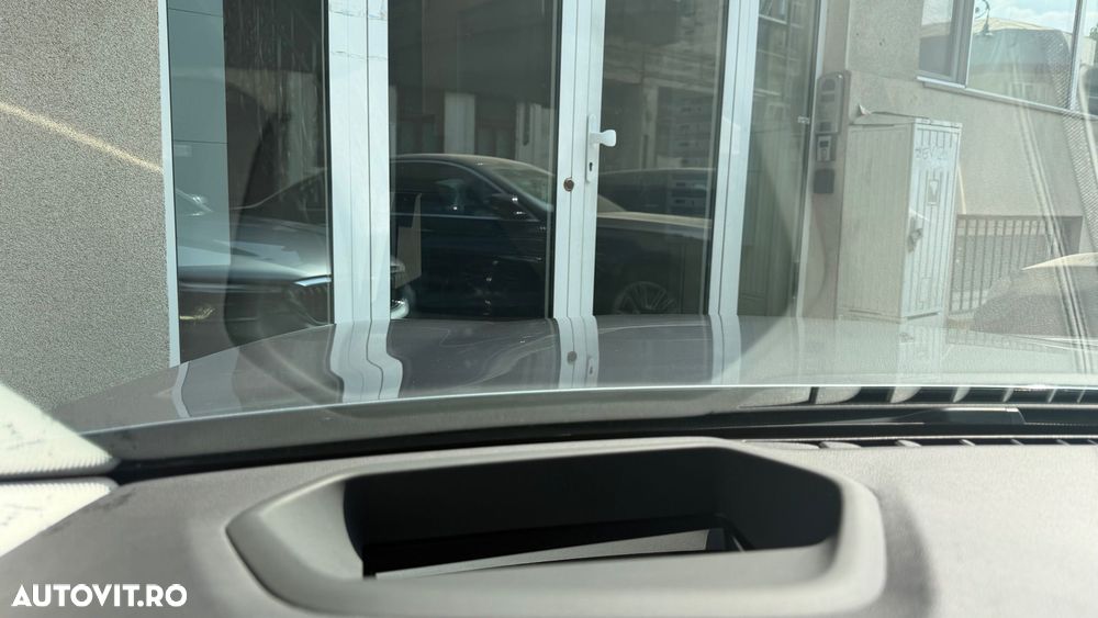 BMW Seria 5 520d xDrive AT - 11
