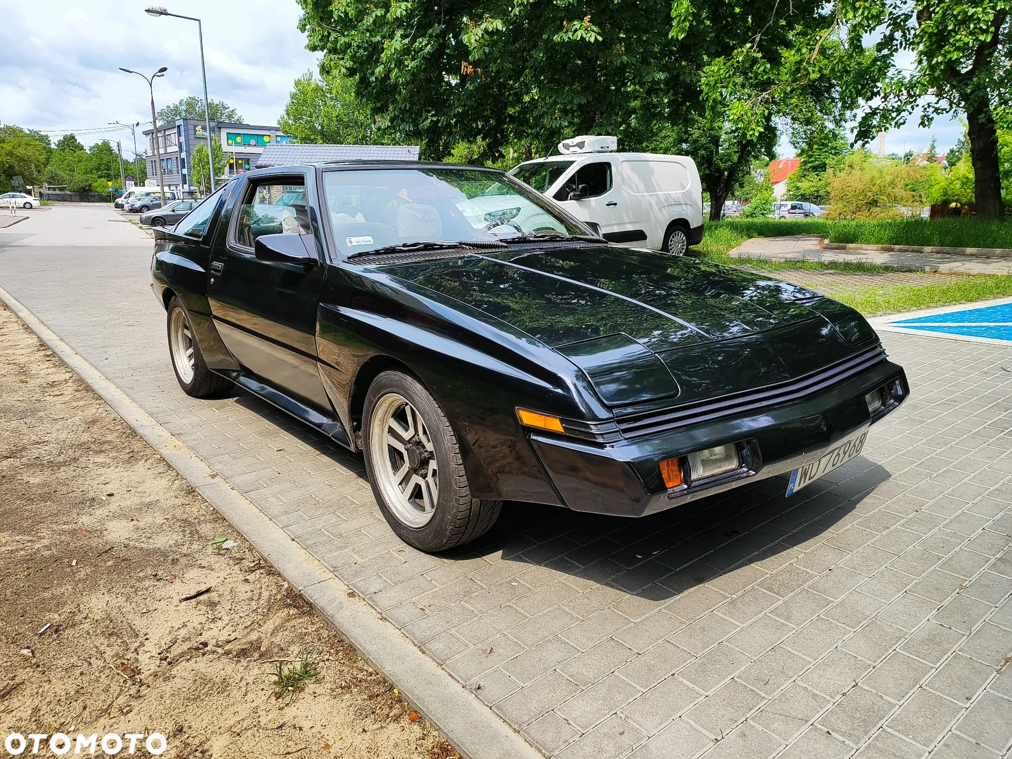 Mitsubishi Starion - 2
