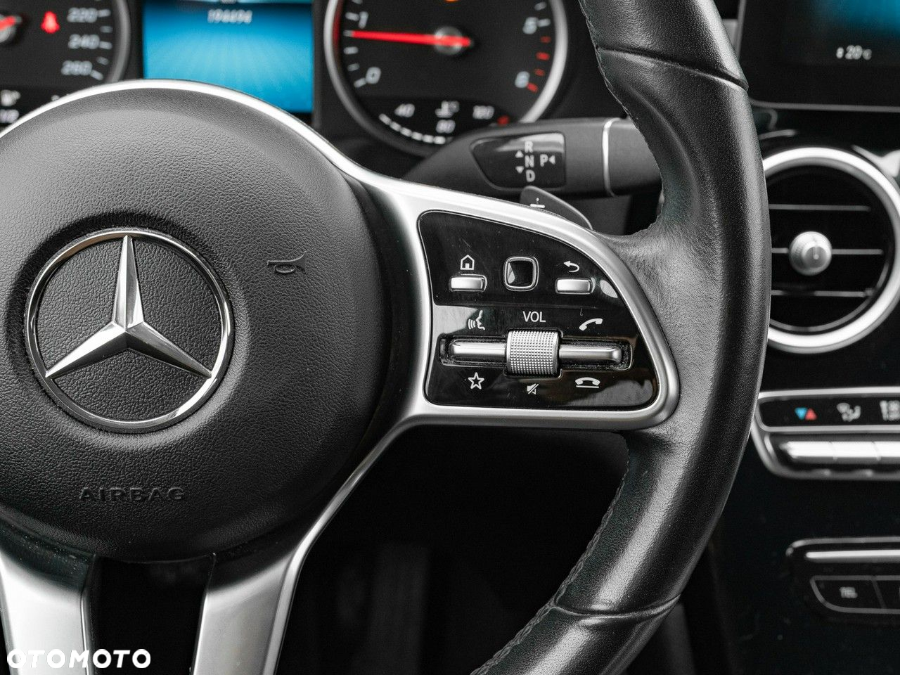 Mercedes-Benz GLC 200 d - 18
