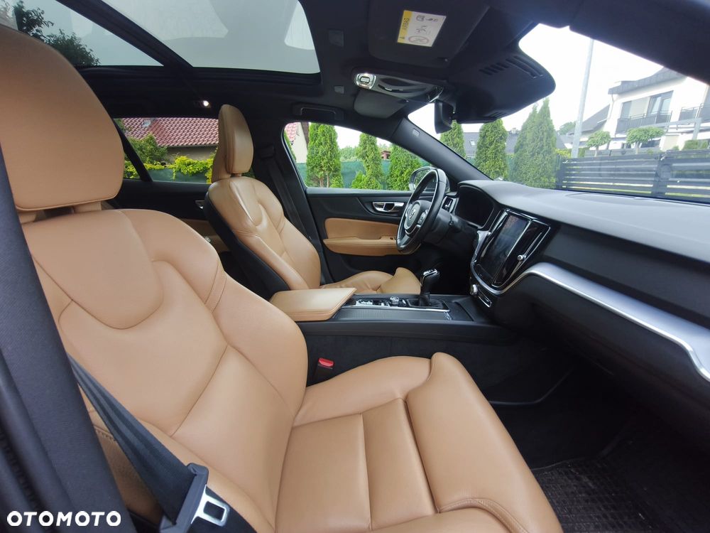 Volvo V60 D3 Momentum Pro - 7