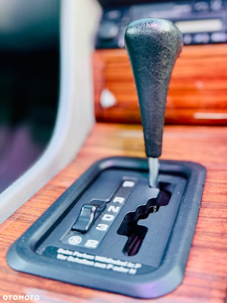 Mercedes-Benz W124 (1984-1993) - 30