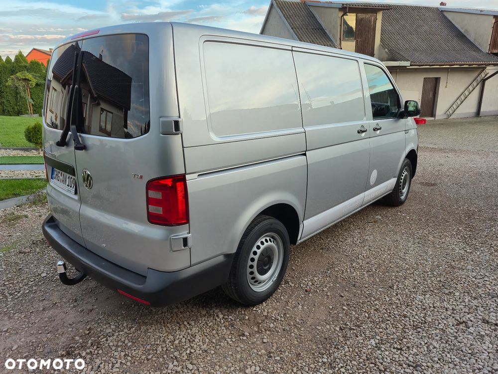 Volkswagen Transporter - 8