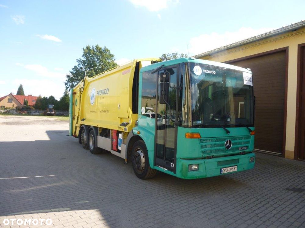 Mercedes-Benz Econic - 7