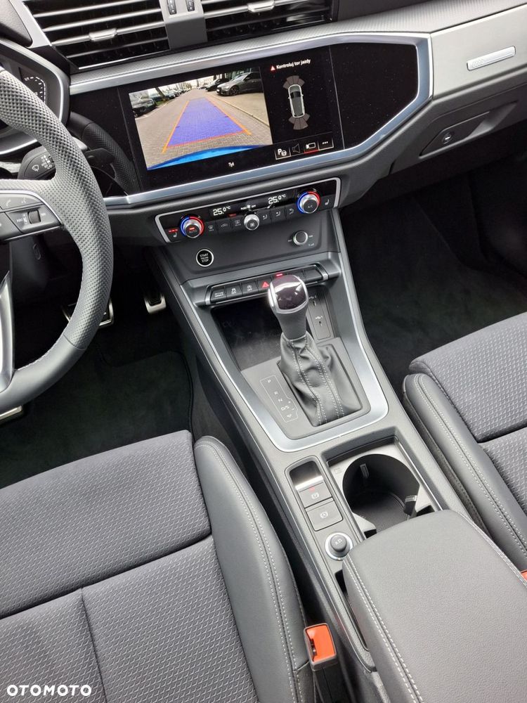 Audi Q3 - 24