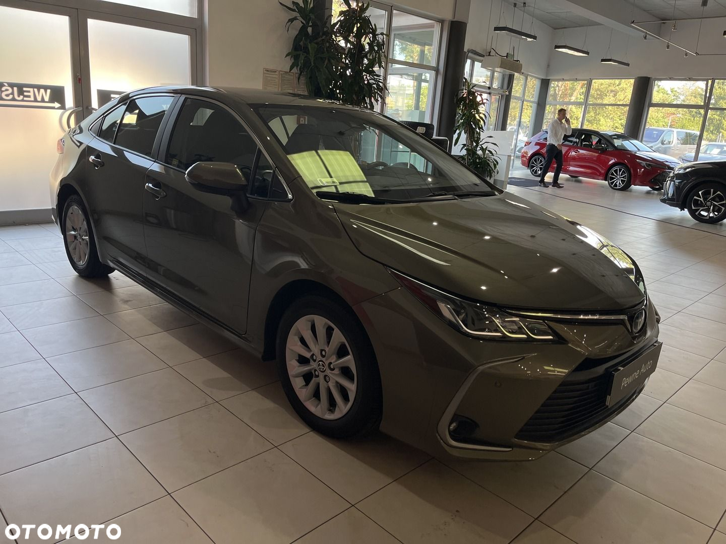 Toyota Corolla 1.8 Hybrid Comfort - 3