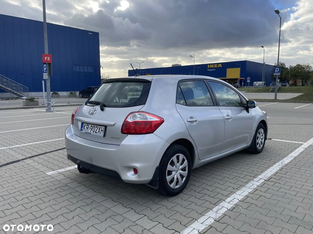 Toyota Auris 2013 photo 5