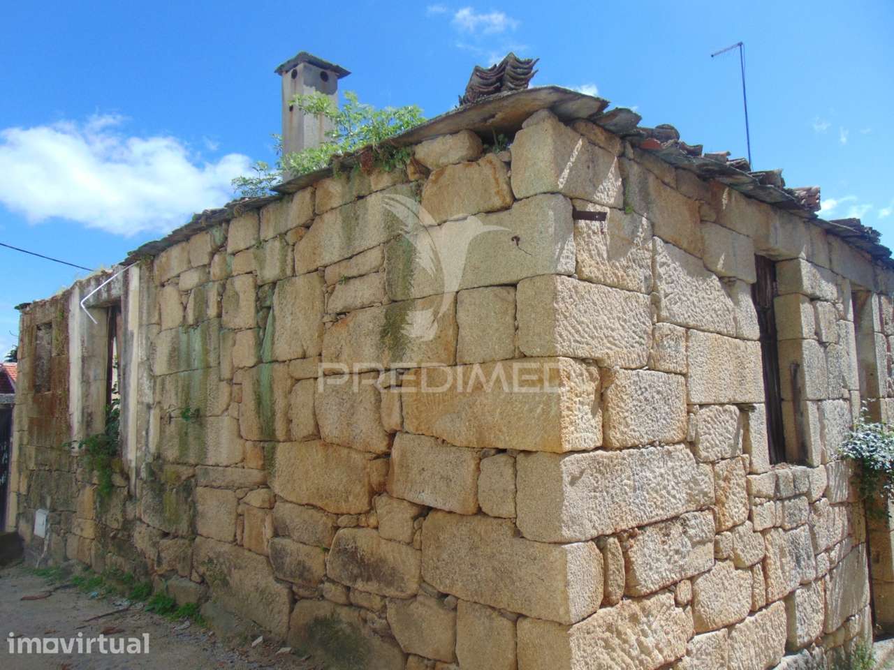 Casa em pedra p/recuperar a 6 kms de Vila Real - Grande imagem: 4/8
