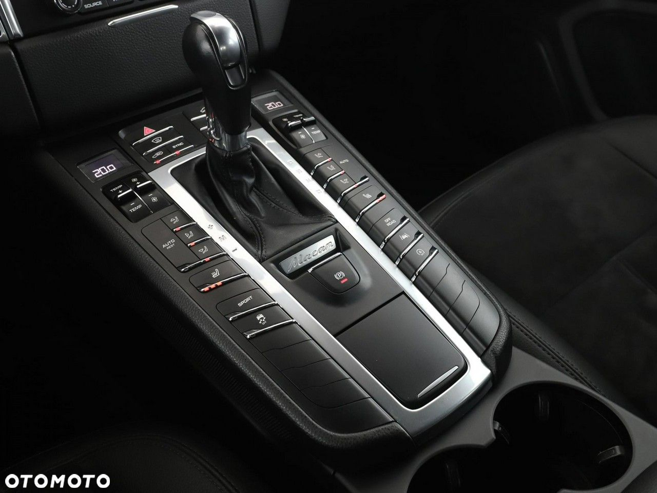 Porsche Macan Standard - 31