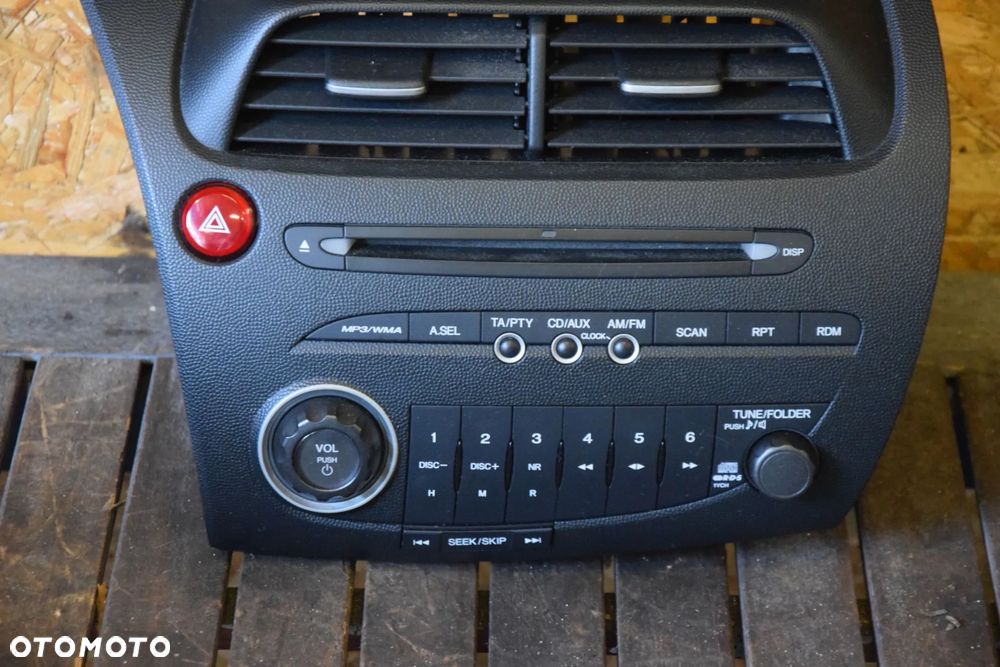 Honda Civic VIII UFO 06-11 Radio oryginalne EUROPA 39100-SMG-G112-M1 z kratką nawiewu - 2