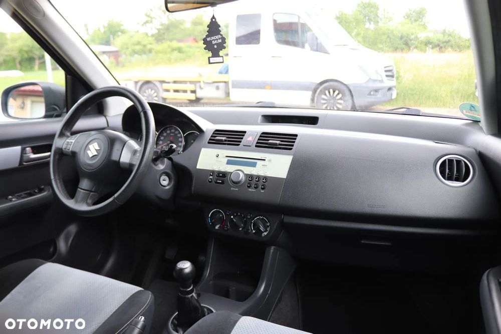 Suzuki Swift 1.3 Club dance - 20