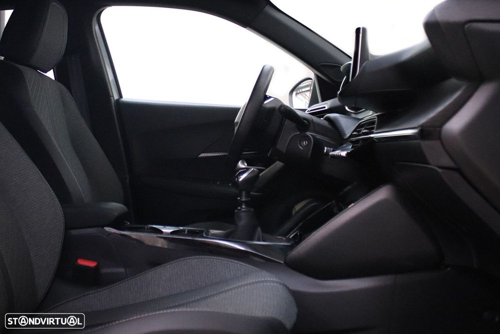 Peugeot 2008 1.2 PureTech Allure - 21