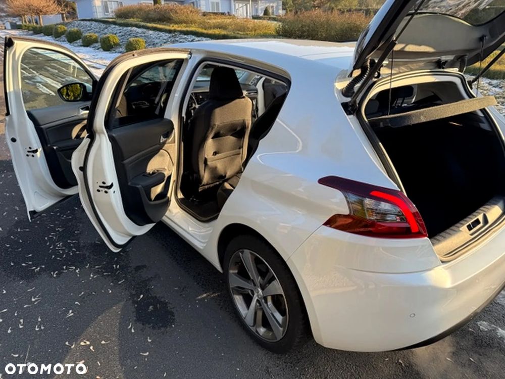 Peugeot 308 PureTech 130 GPF EAT8 Stop & Start GT - 3