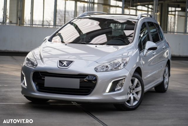 Peugeot 308 1.6HDi Premium Pack - 2