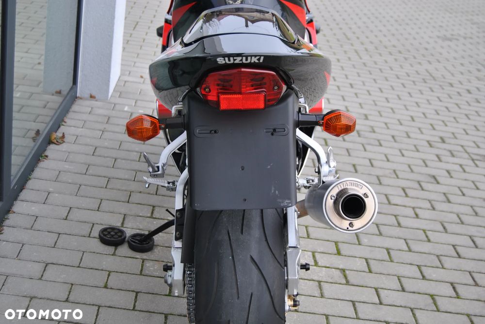 Suzuki GSX-R - 8