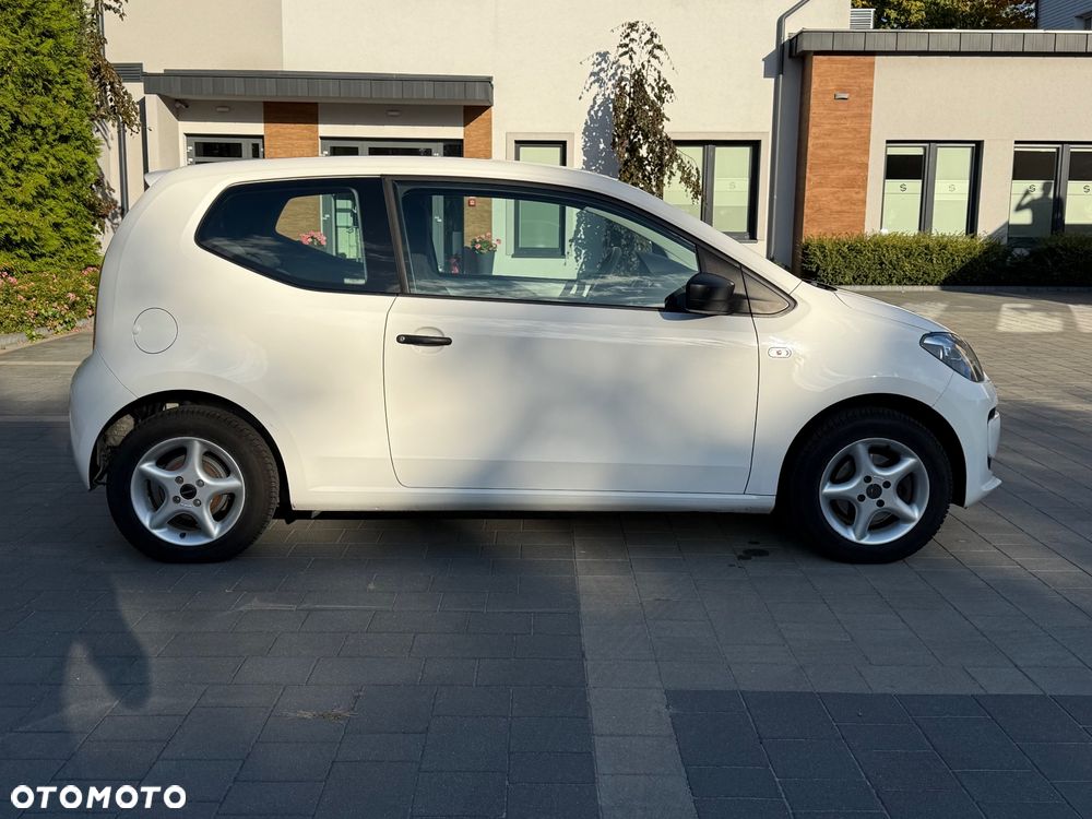 Volkswagen up! - 3