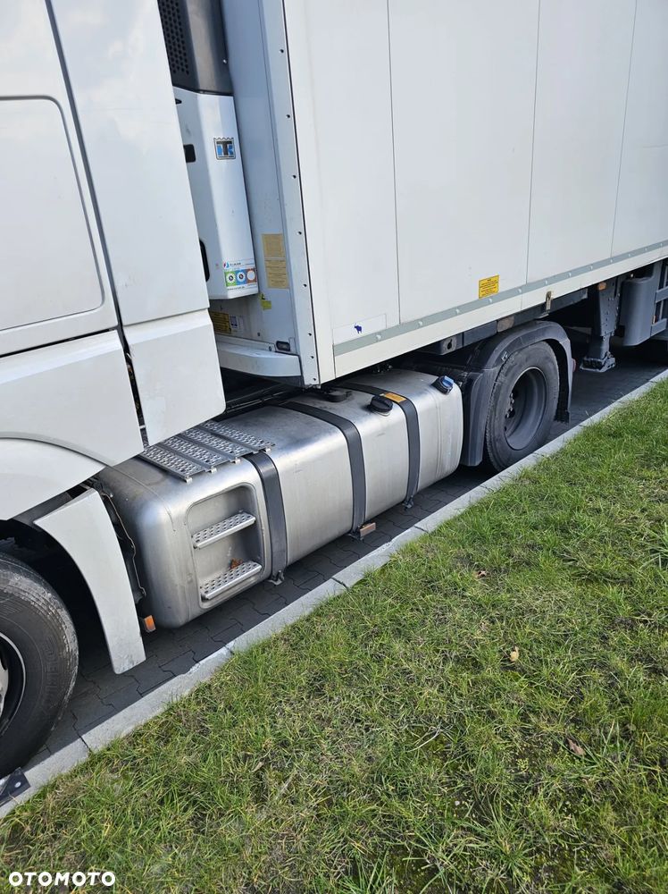 Mercedes-Benz Actros - 11