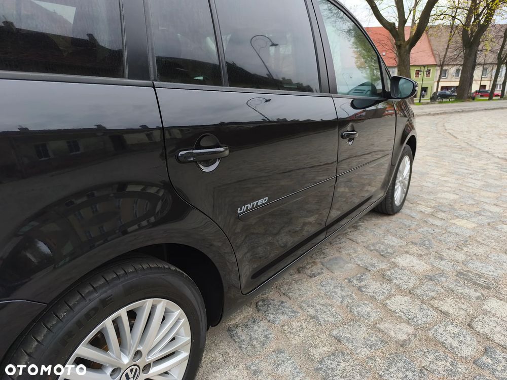 Volkswagen Touran - 14