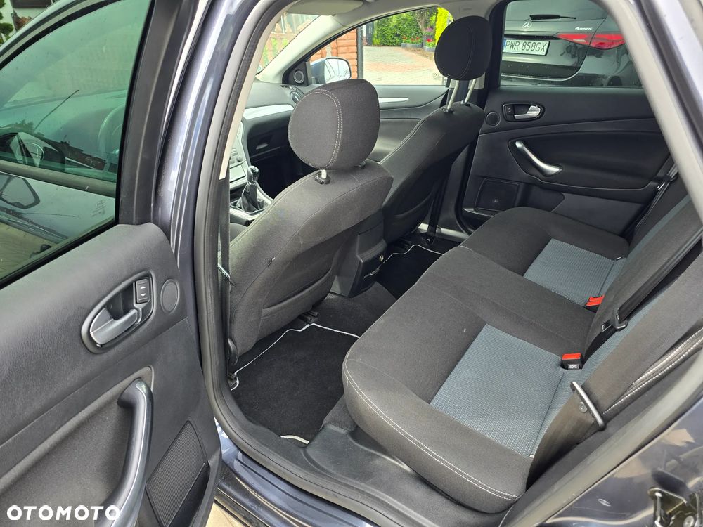 Ford Mondeo - 9