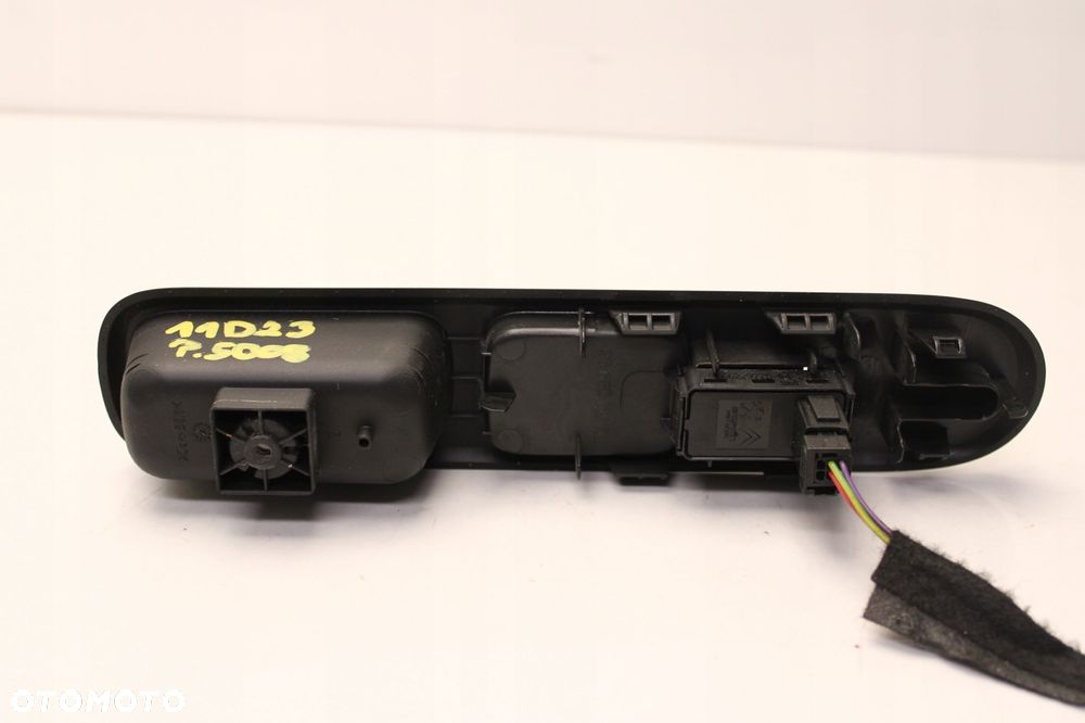 peugeot 5008 i 09r- panel sterowania szyb - 4