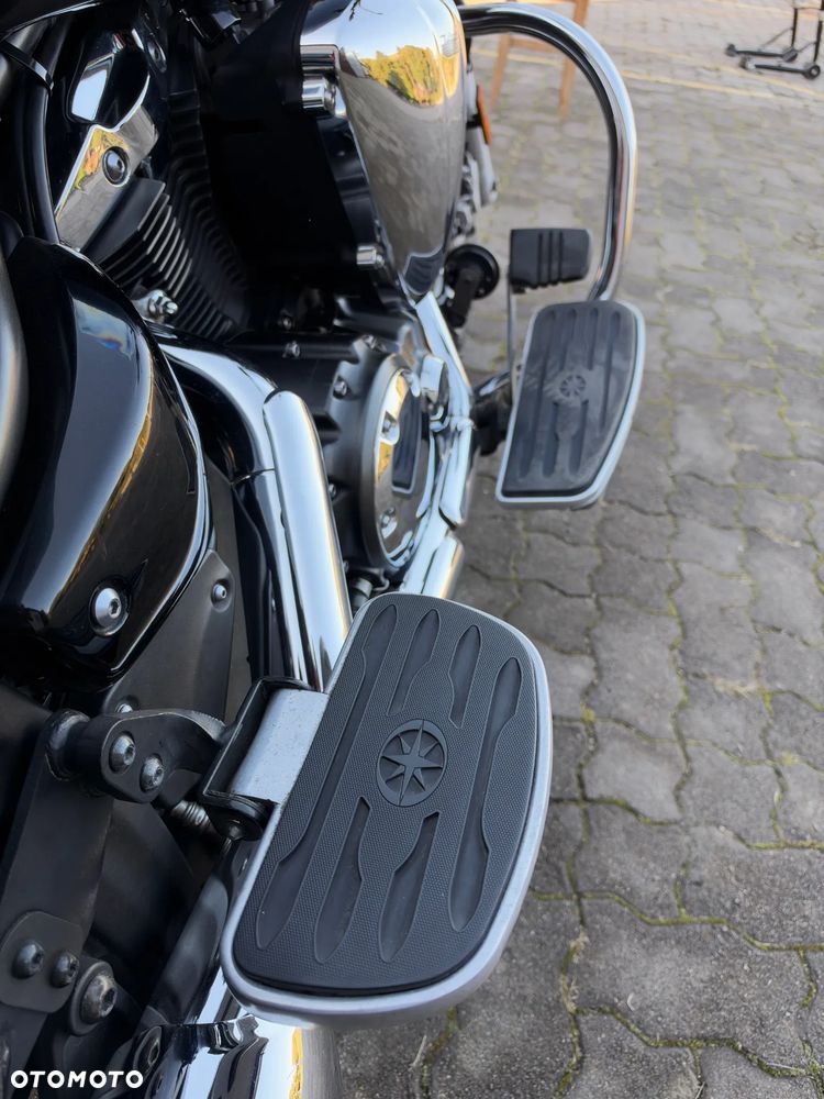 Yamaha XVS - 23